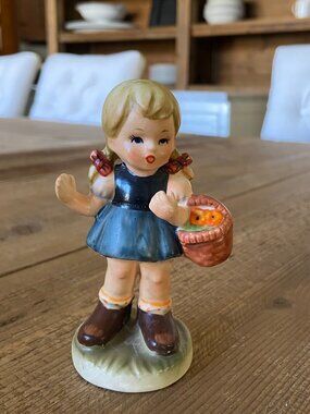 Girl with Basket Figurine by Inarco E5132